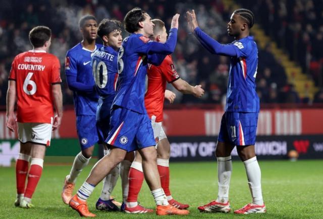 开云线上入口-边缘人争气，骨干团回春 罗塞尼尔首秀“五”与伦比