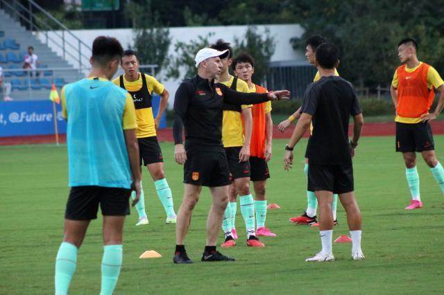 开云网站-男足打响亚运第一枪 20年后重逢印度延续好运？