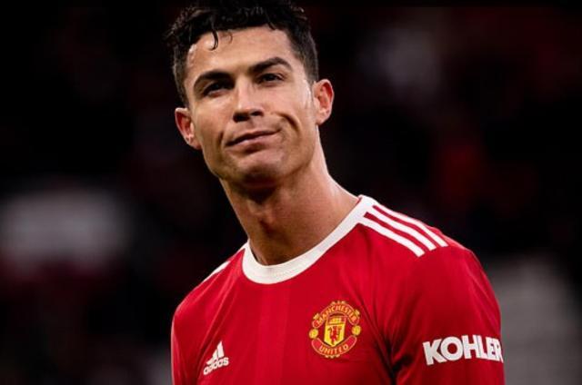 开云登录网址入口-C罗伤缺德比引发争议：队友不满意，名宿称另有隐情